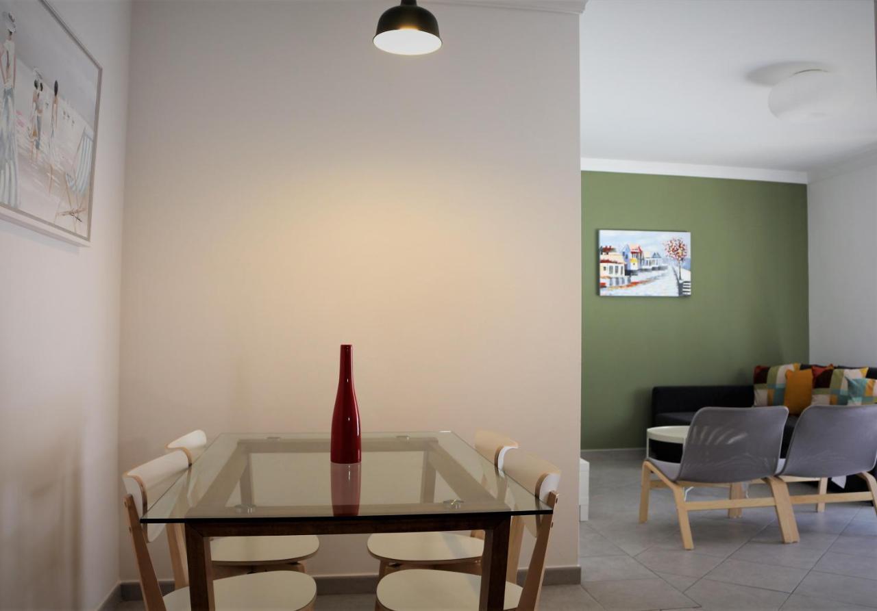 Lovely Apartment In Carvoeiro By The Beach ภายนอก รูปภาพ