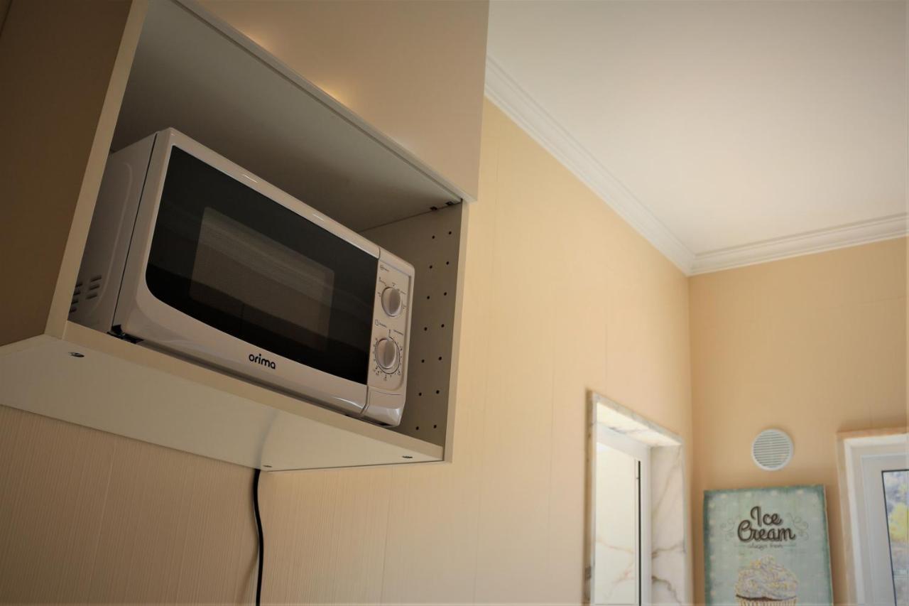 Lovely Apartment In Carvoeiro By The Beach ภายนอก รูปภาพ