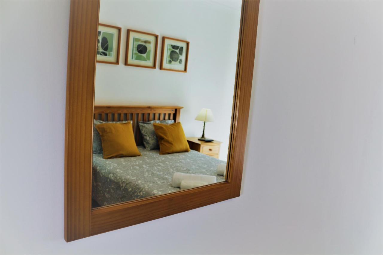 Lovely Apartment In Carvoeiro By The Beach ภายนอก รูปภาพ