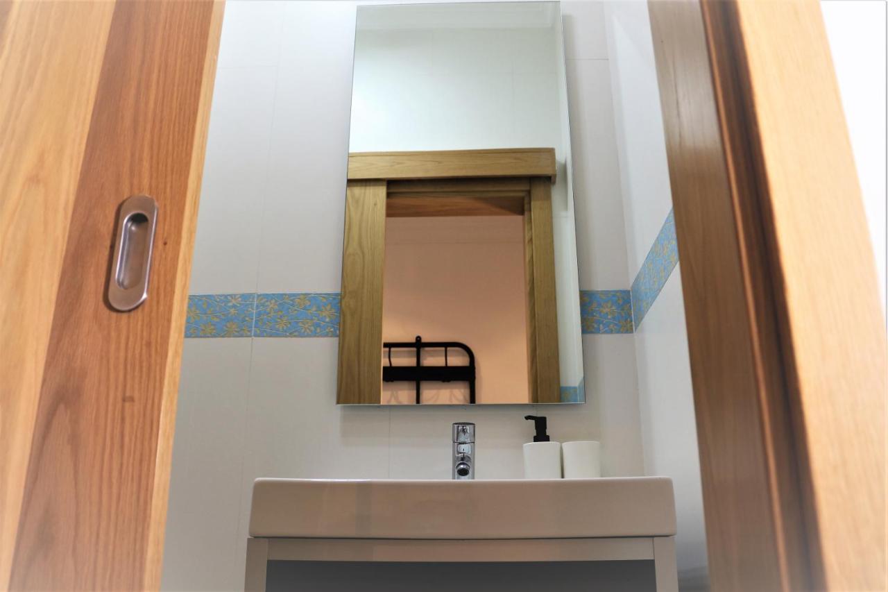 Lovely Apartment In Carvoeiro By The Beach ภายนอก รูปภาพ