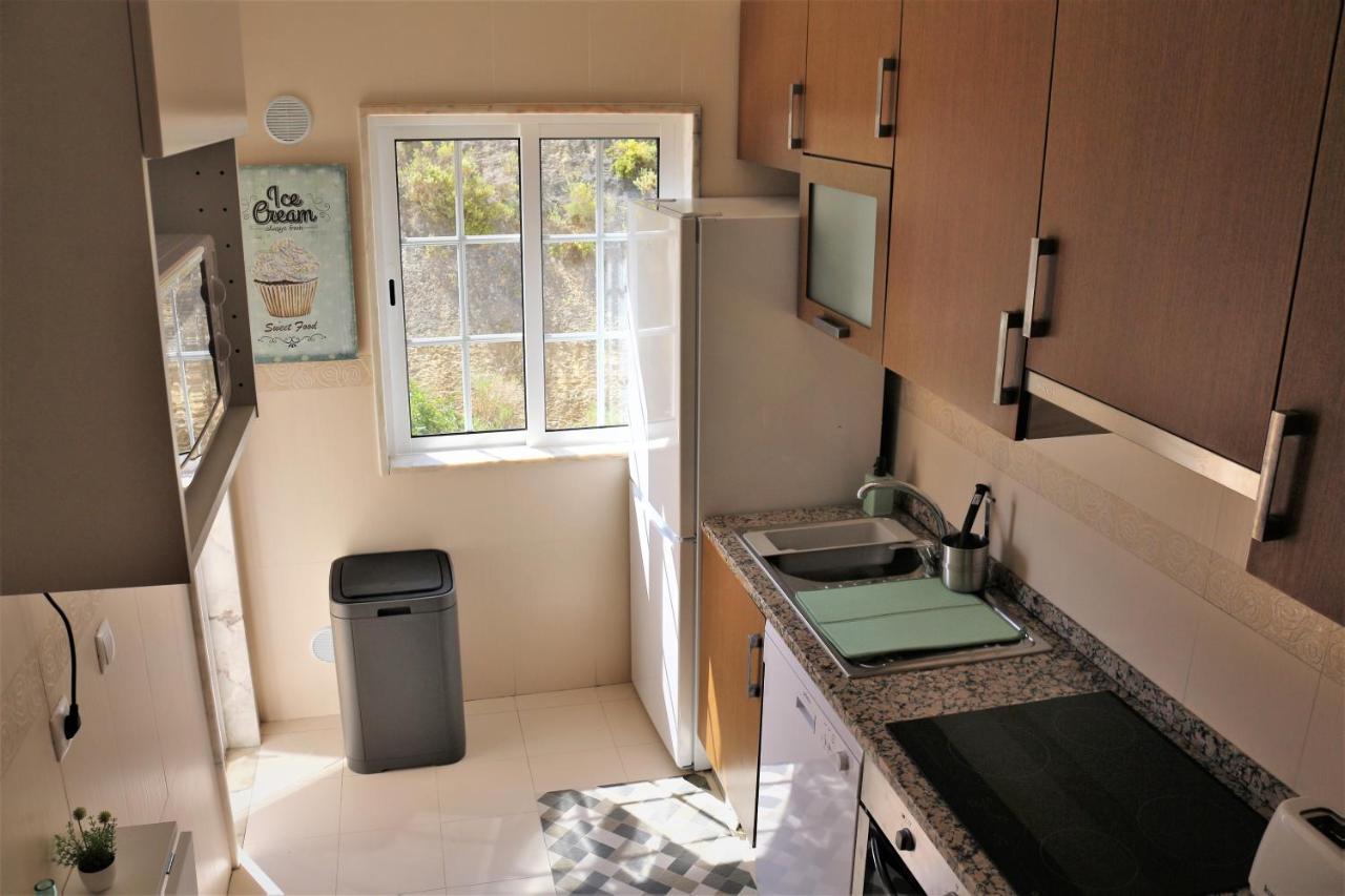 Lovely Apartment In Carvoeiro By The Beach ภายนอก รูปภาพ
