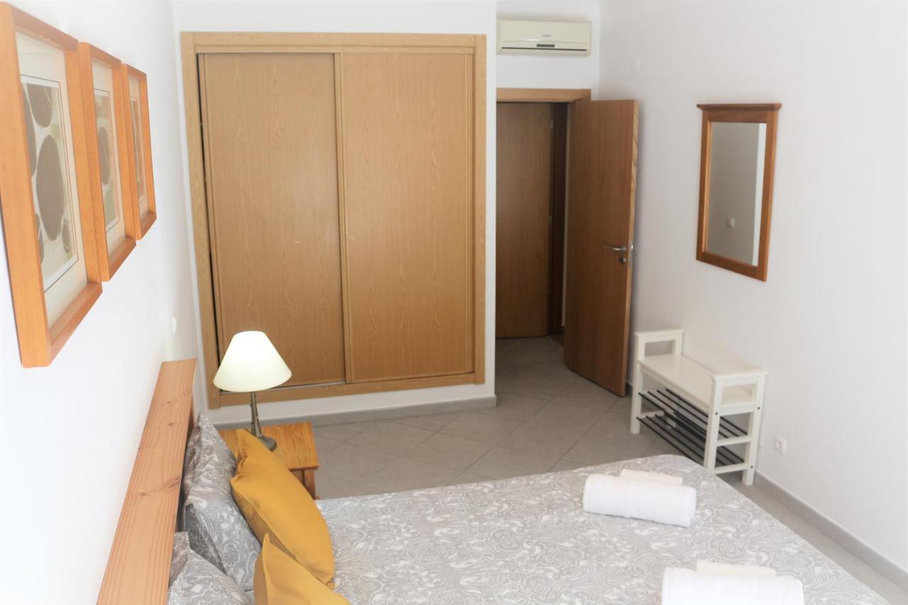 Lovely Apartment In Carvoeiro By The Beach ภายนอก รูปภาพ