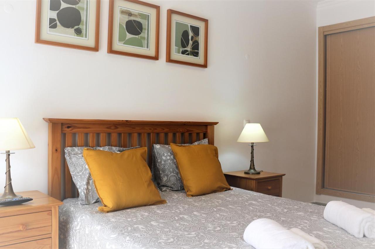Lovely Apartment In Carvoeiro By The Beach ภายนอก รูปภาพ